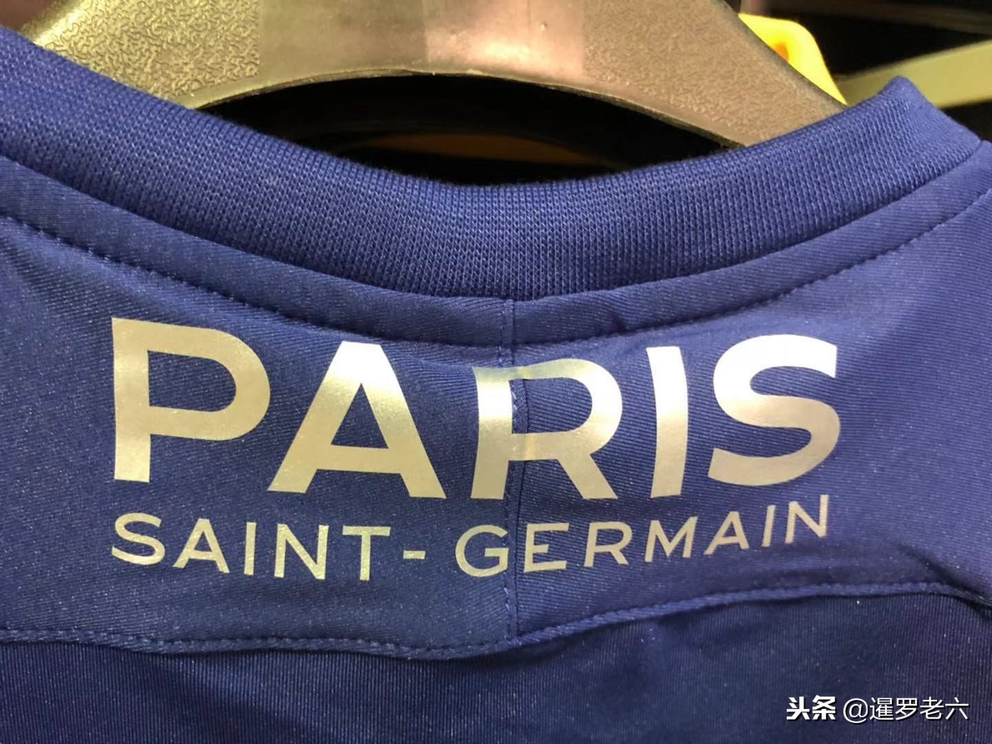 泳中以